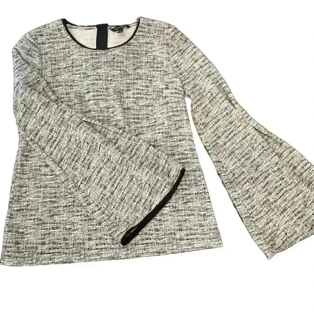 Banana Republic-Bell Sleeve Crew Neck Straight Hem Top-Women’s Size S-Stretchy